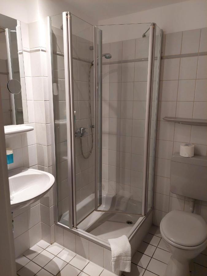 Neustaedter Hof Hotel Garni Neustadt am Rübenberge Zewnętrze zdjęcie