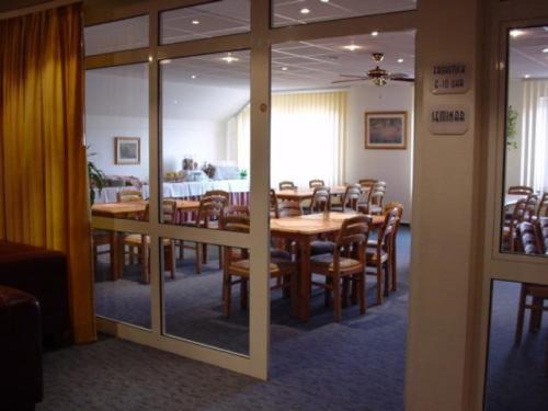 Neustaedter Hof Hotel Garni Neustadt am Rübenberge Zewnętrze zdjęcie